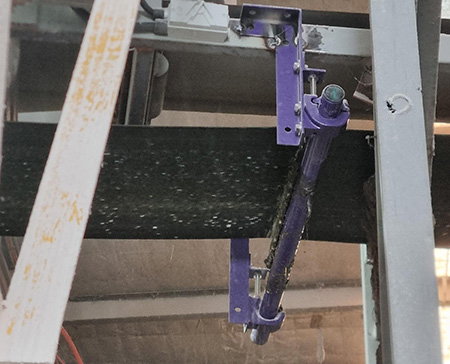 Flexco R Type Reversing Secondary Cleaner Installed